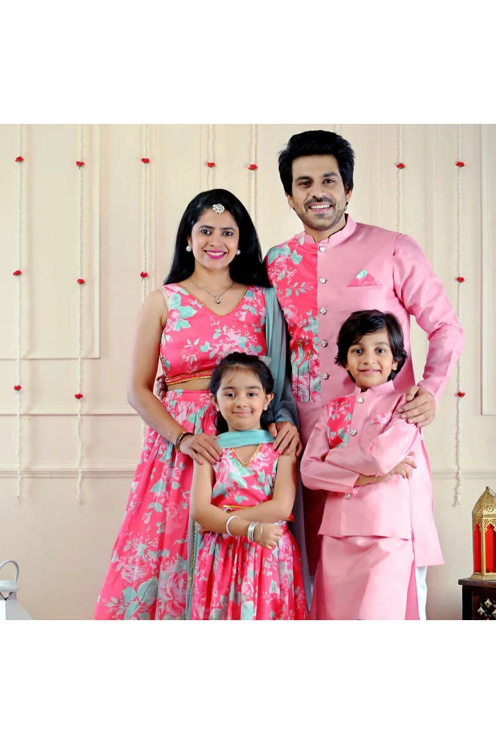 Group & Family Collection