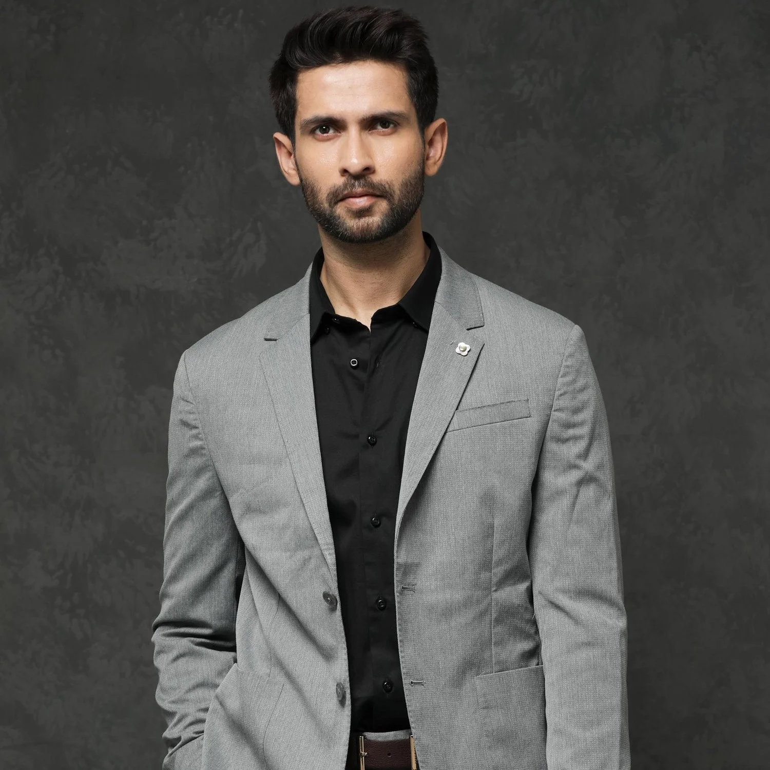 CLASSIC TEXTURED SUITGUILD STATEMENT - ZANZA - GREY