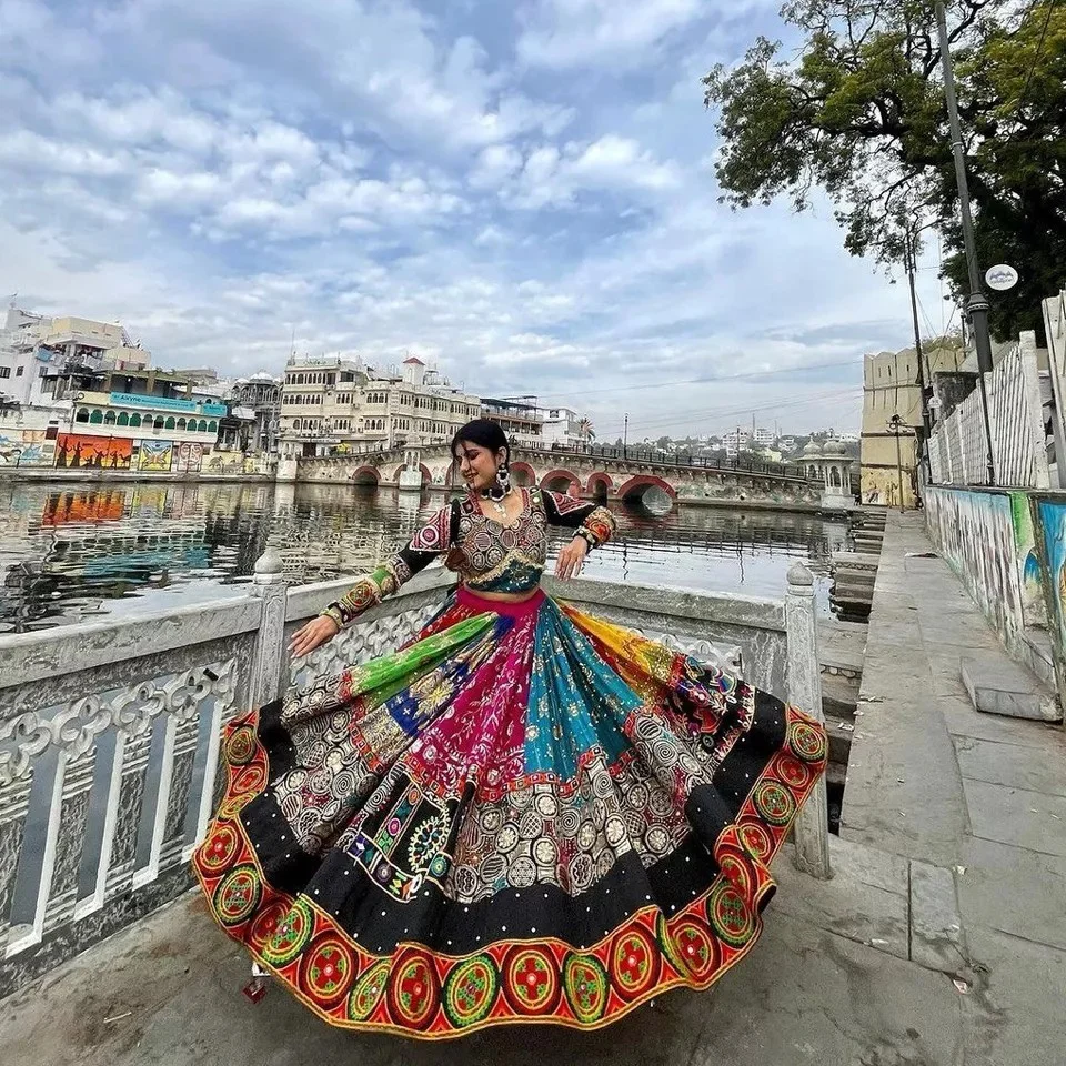 Chaniya Choli For Navratri, Garba lehenga women, Navratri Dress By Aadat Export — 4