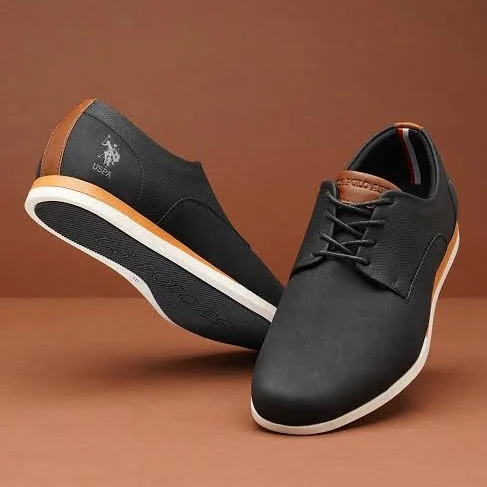 Black and brown fine comfert sneakers 