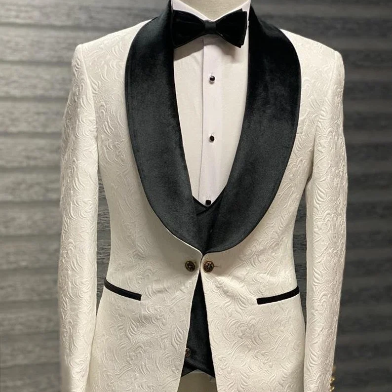 Men slim fit three piece suit for events