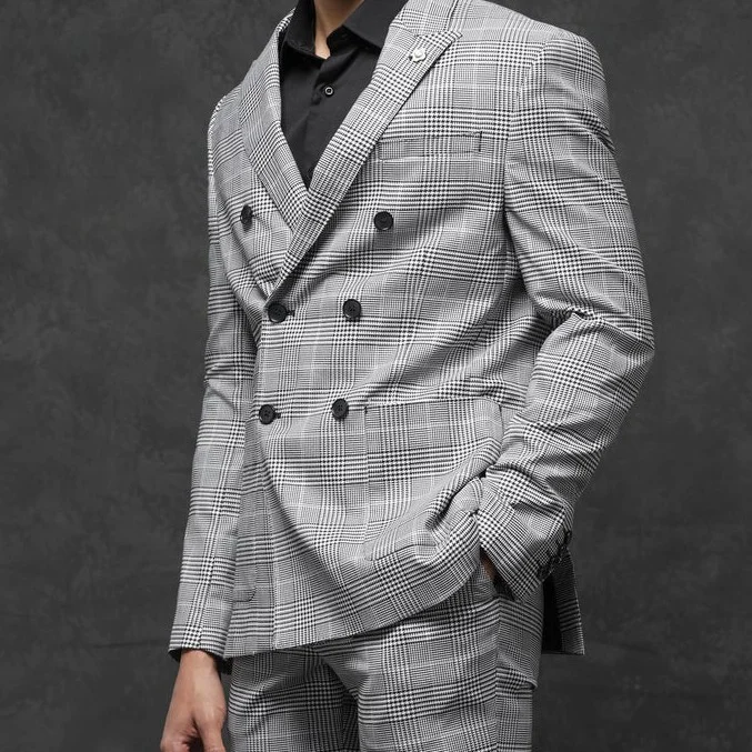 Grey tailored fit check suit for men  — 2