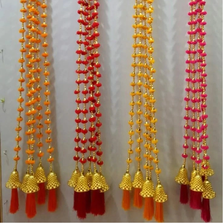 Traditional artificial flower garlands — 3