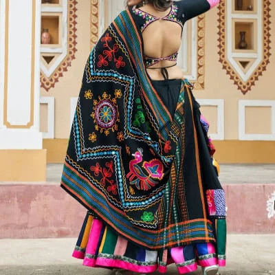 designer Navratri Chaniya Choli set — 3