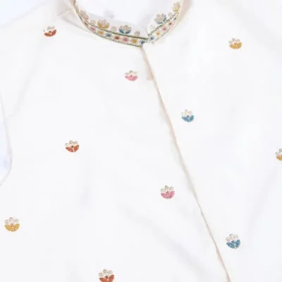 traditional Indian formal outfit kurta set  — 3