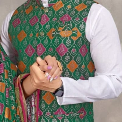 traditional Indian ethnic wear — 2