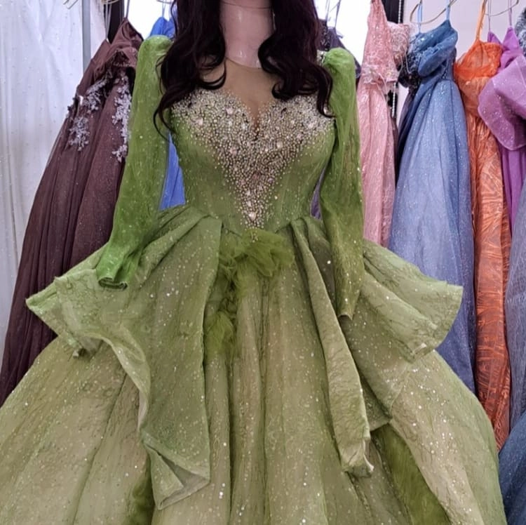 Party wear gown — 2