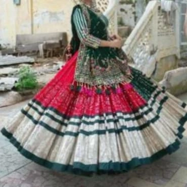 traditional lehenga choli set — 2