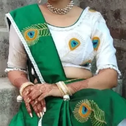 traditional Indian outfit  — 3