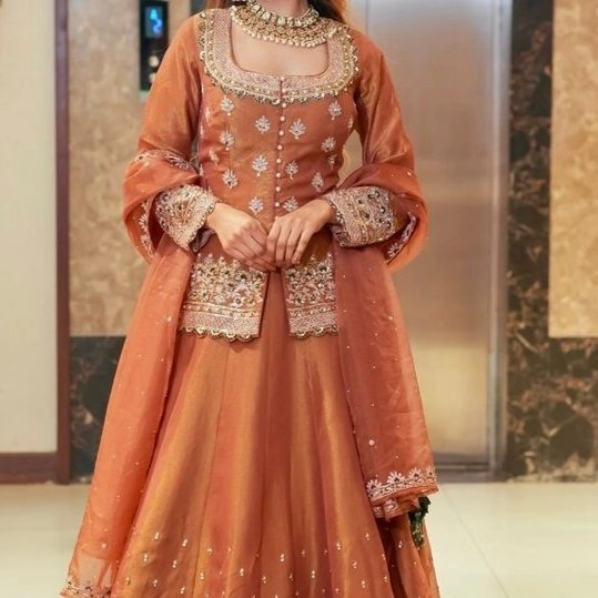  beautiful peplum-style short kurta with heavy chaniya — 2