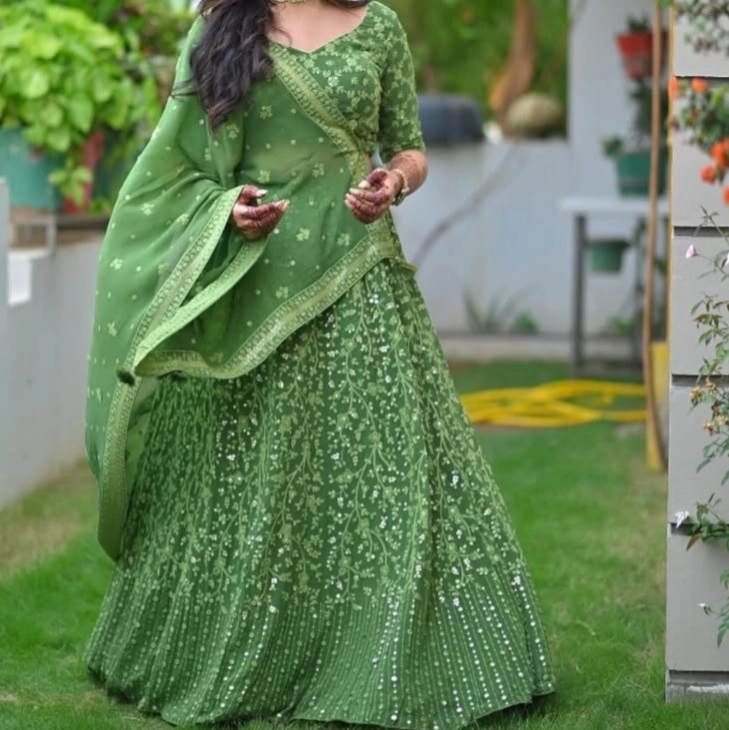 beautiful traditional Indian outfit