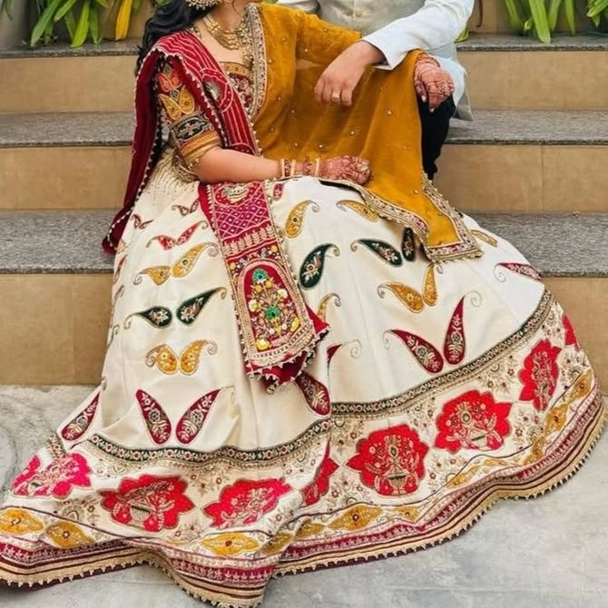 Gujarati-style bridal lehenga choli — 2