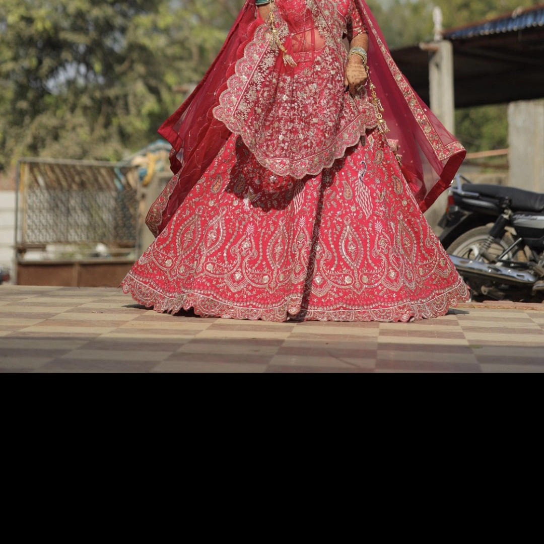 Bridel lehenga on rent